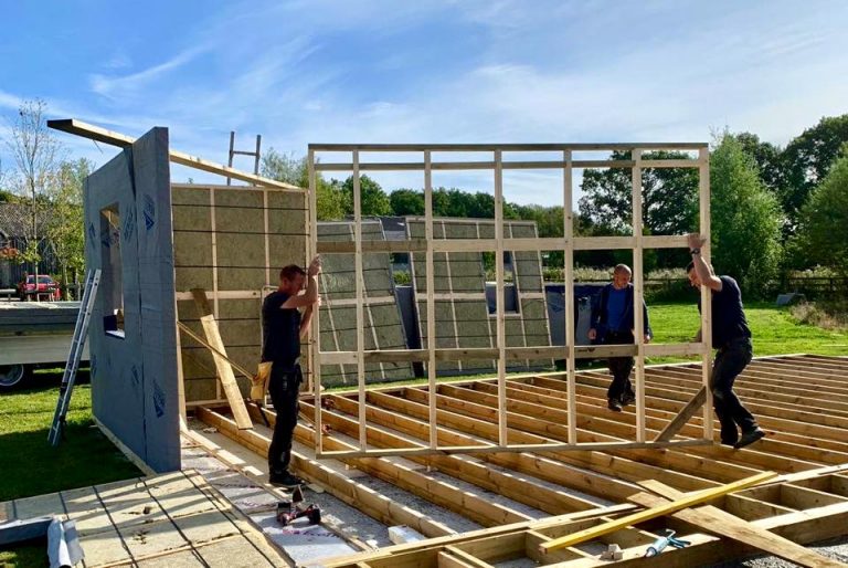 Construction de pavillons en bois à Flaxton Meadows